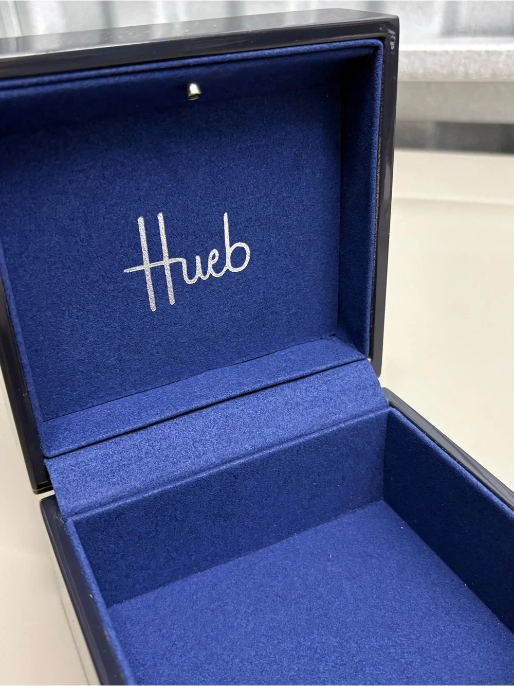 HUEB Solid Hard Case Jewelry Box with Deep Blue Velvet interior